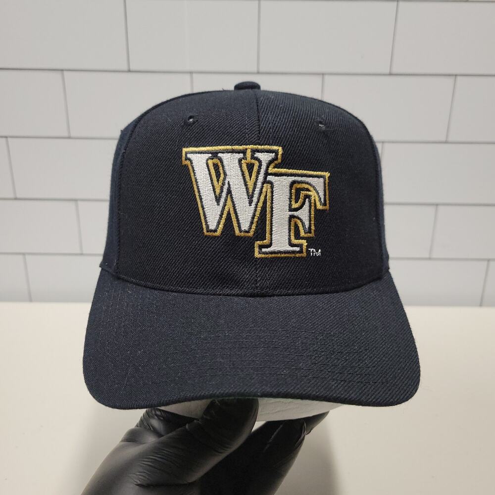Vintage Sports Specialties Wake Forest Demon Deacons Plain Logo Snapback Hat
